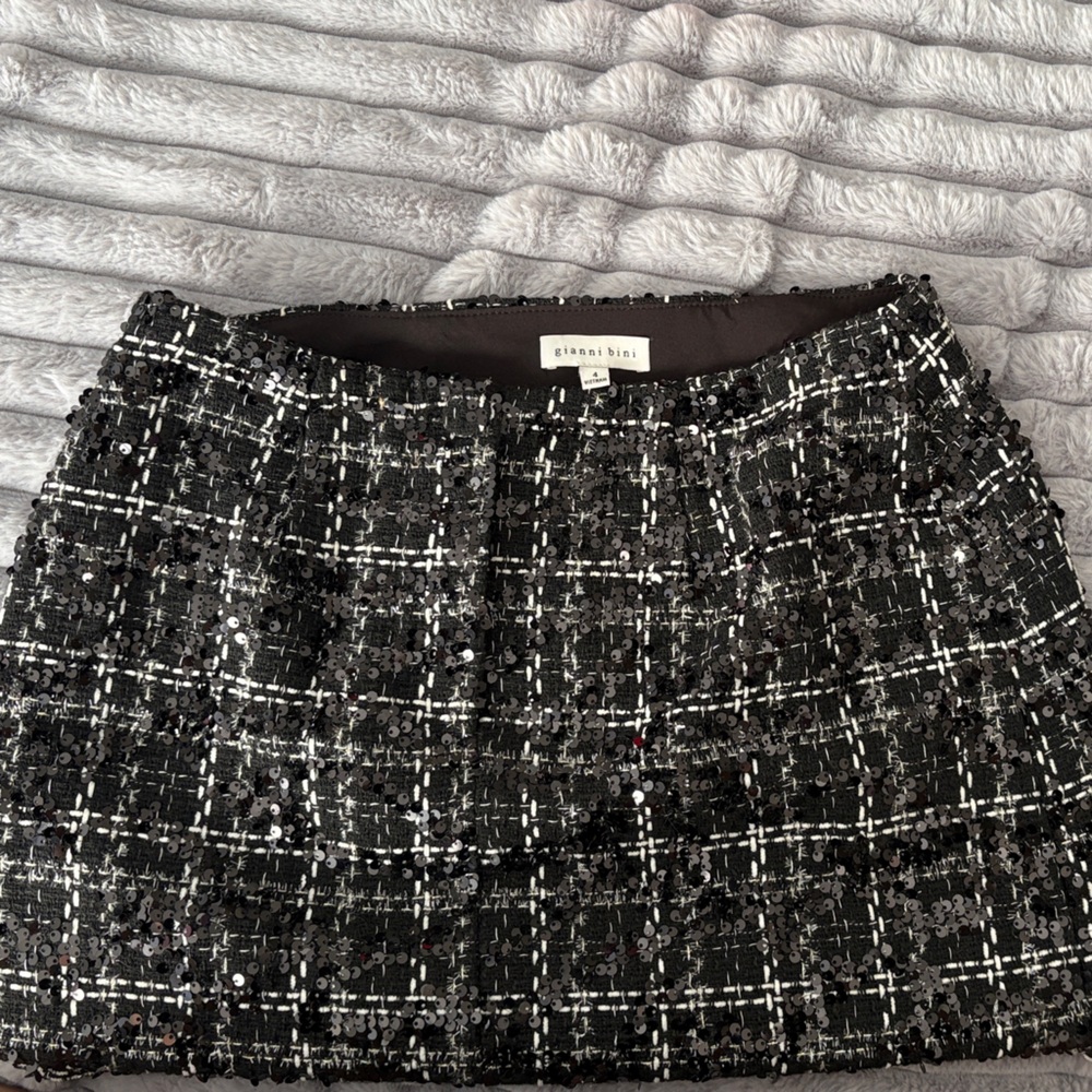 Gianni Bini Black and White Tweed Mini Skirt